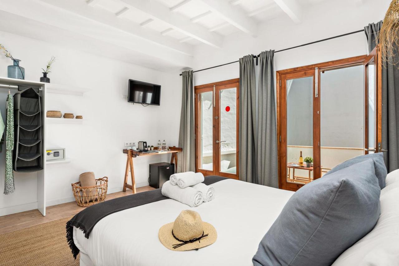 Hotel Boutique Ses 5 Claus Ciutadella  Luaran gambar