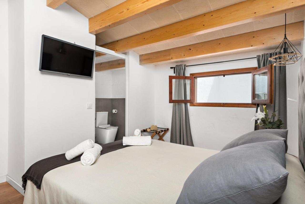 Hotel Boutique Ses 5 Claus Ciutadella  Luaran gambar